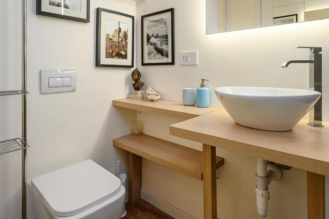 ميلان San Babila - Visconti Di Modrone Charme Apartment