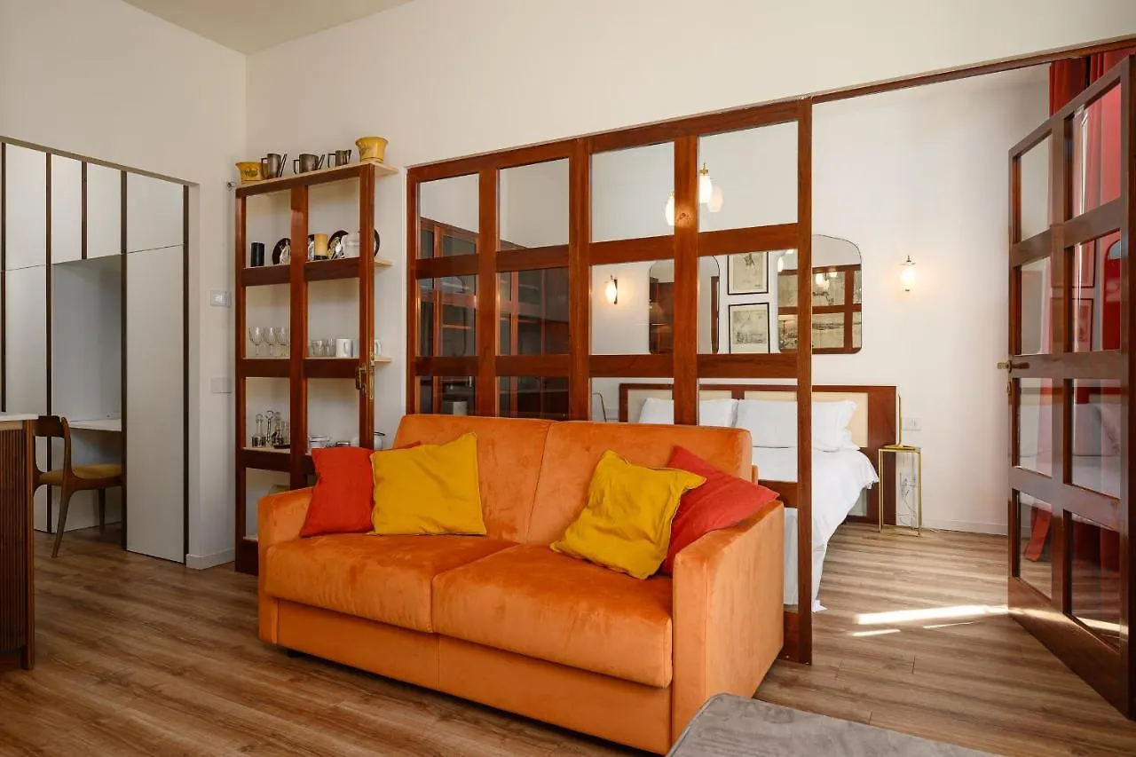 ميلان San Babila - Visconti Di Modrone Charme Apartment إيطاليا